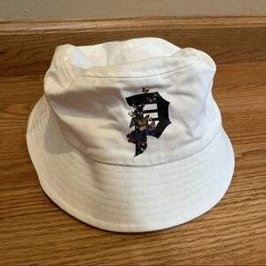 White Bucket Hat Primitive Skateboarding RARE STYLE Women’s S/M
